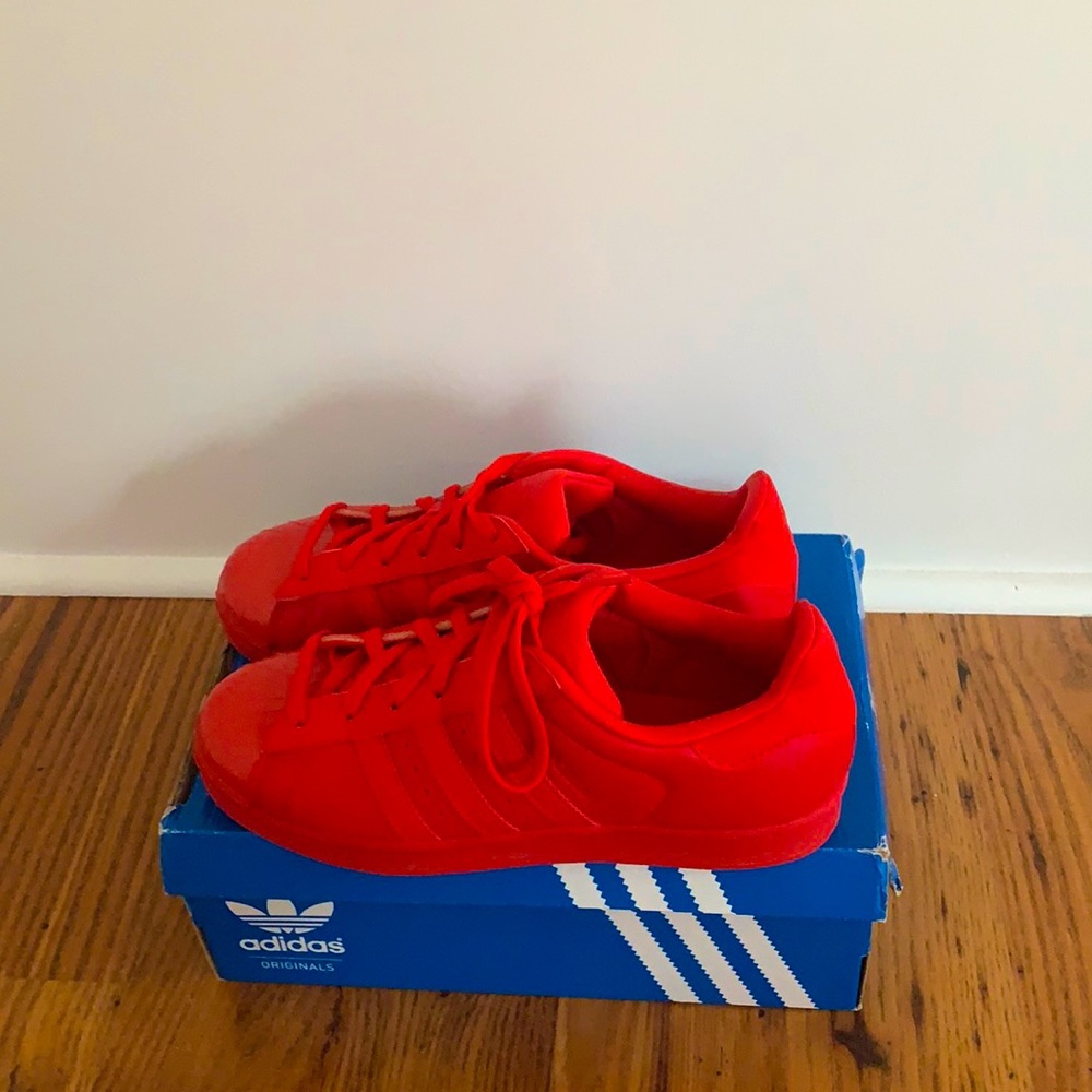 Adidas Superstar Sneaker - Red
